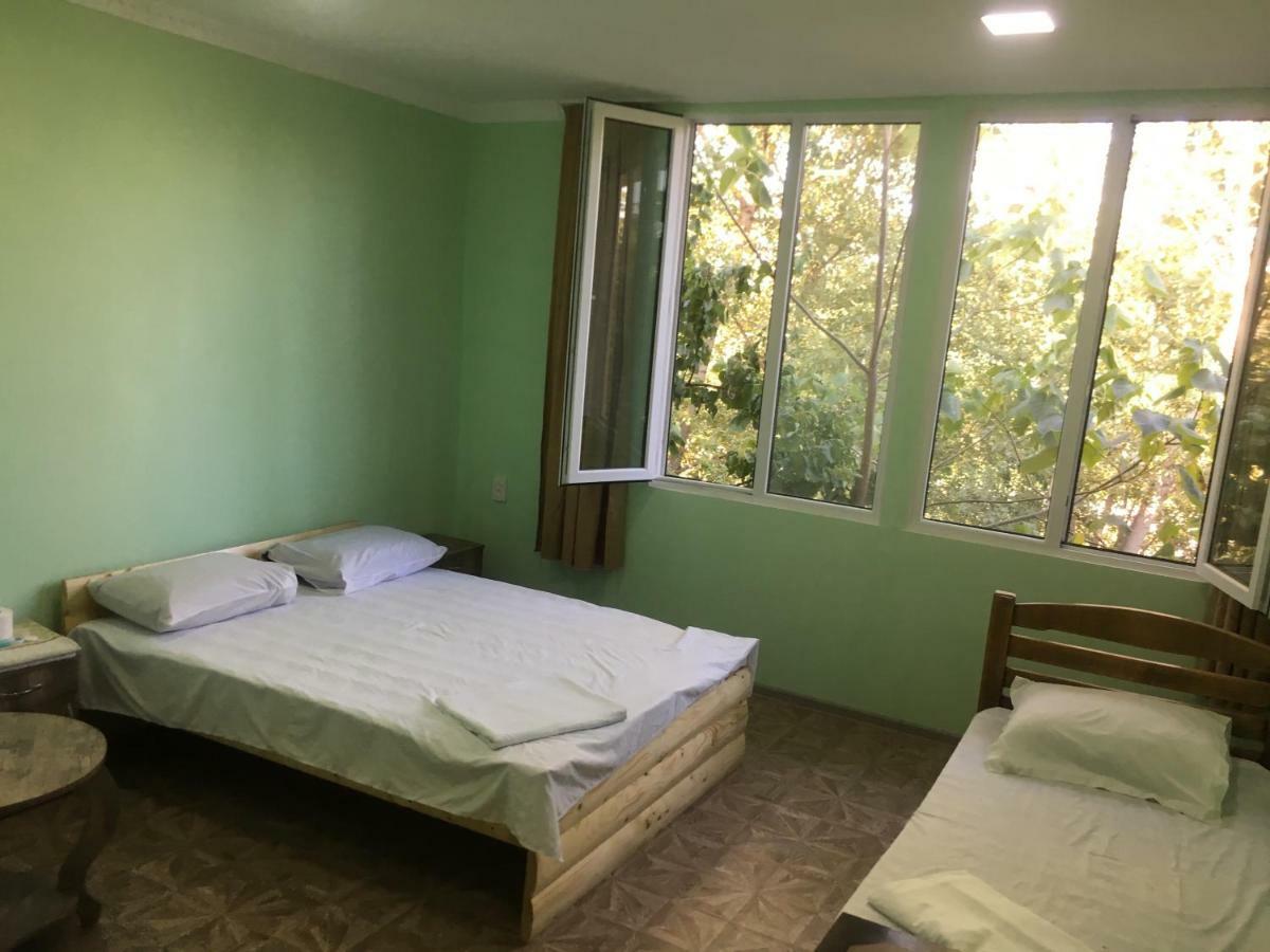Hotel Texas Tbiliszi Kültér fotó